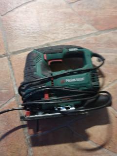 Location : scie sauteuse Location : scie sauteuse